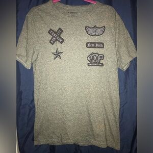 COPY -Express Mens tee size medium